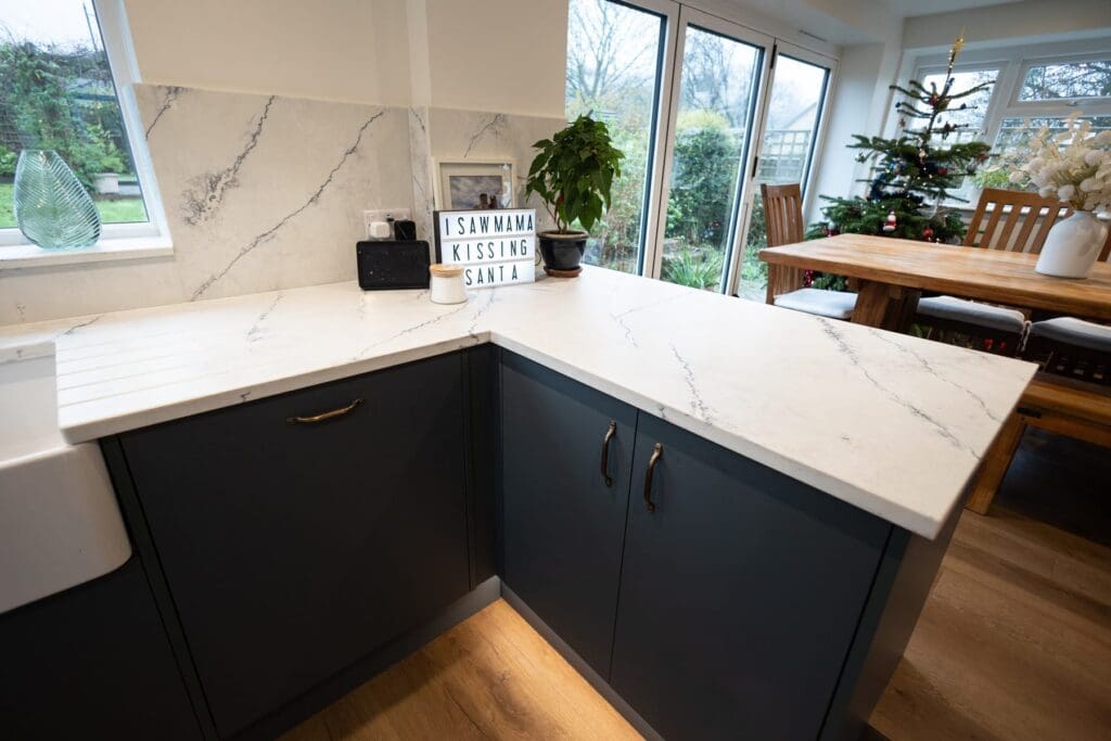 Luxury kitchen Newbury by Masterclass