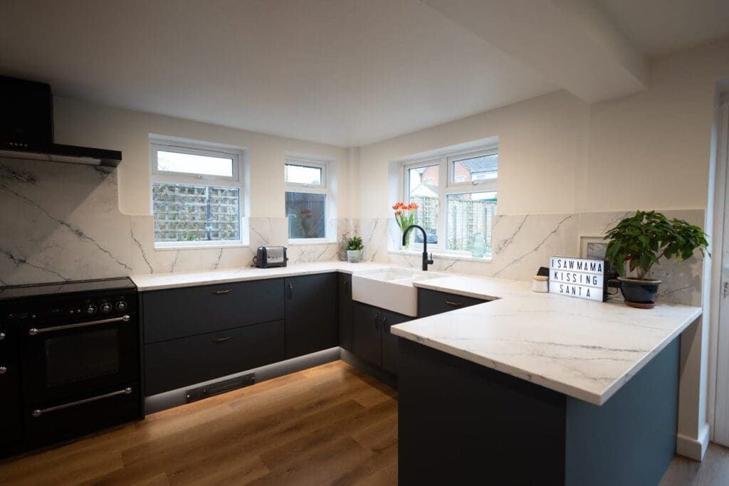 Luxury kitchen Newbury by Masterclass