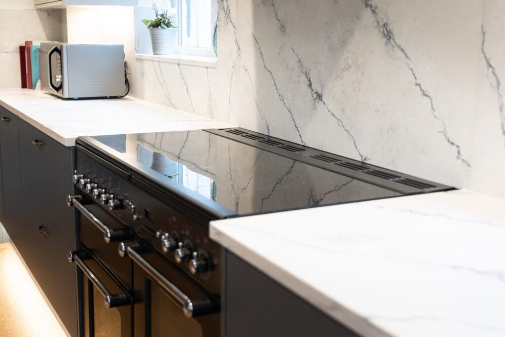 Luxury kitchen Newbury by Masterclass