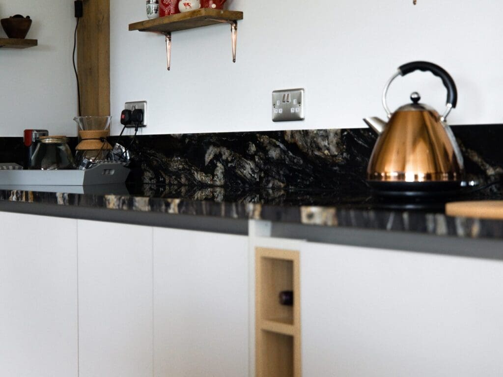 Handleless kitchen project - Royal Wootton Bassett