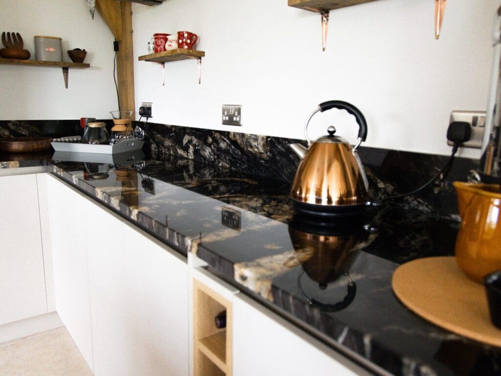 Handleless kitchen project - Royal Wootton Bassett