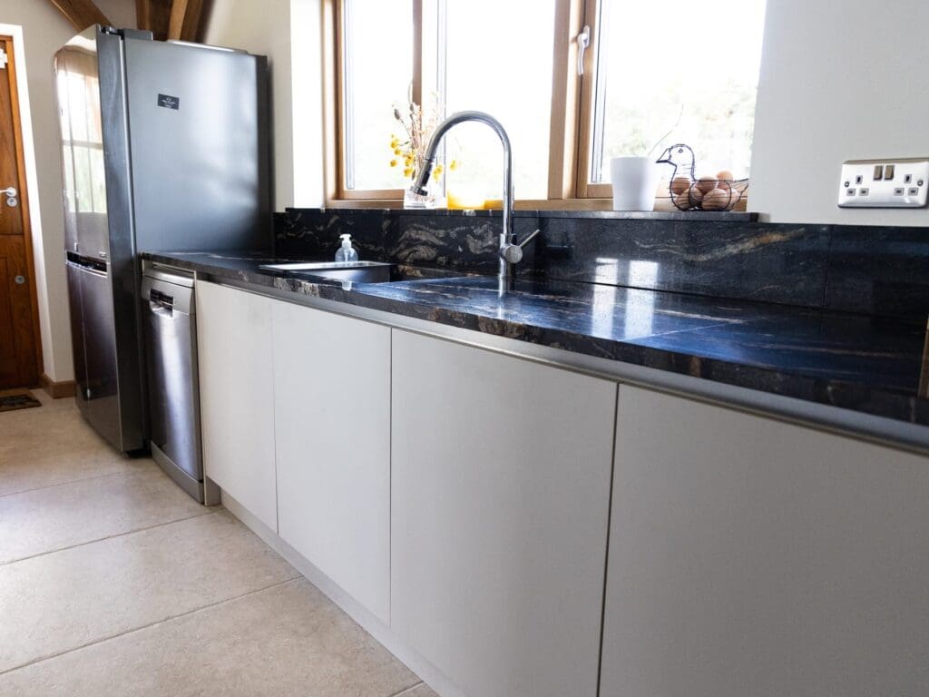 Handleless kitchen project - Royal Wootton Bassett