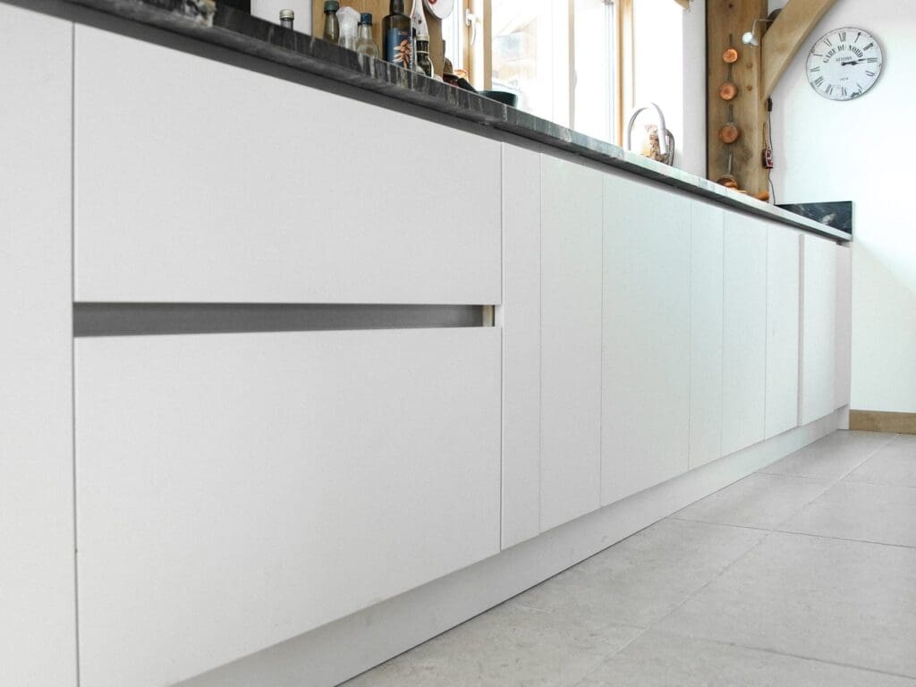 Handleless kitchen project - Royal Wootton Bassett